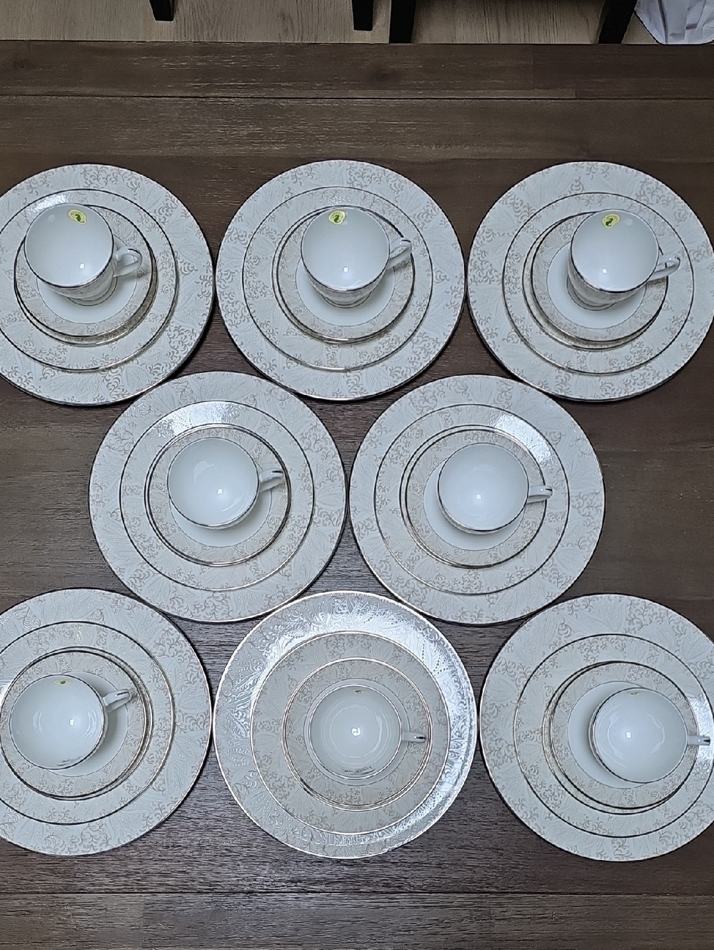 NWT Waterford China Bassano 5 Piece Settings -- Includes 8 Settings